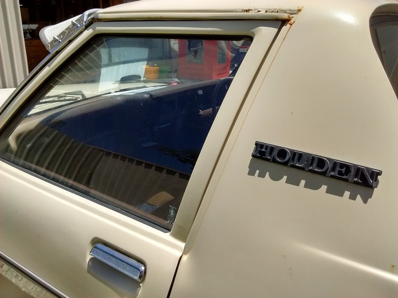 Details of a Holden ute (coupe utility) vehicle in Yankalilla, Australia. (photo: ulrike.ca)